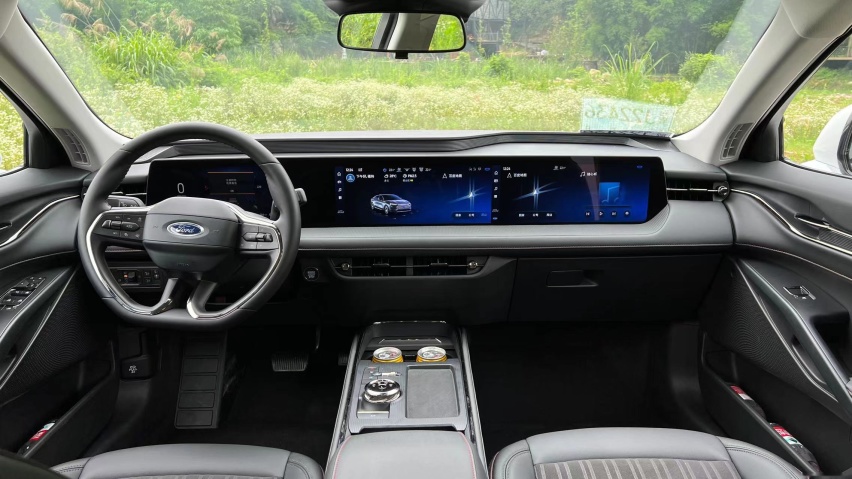 13万交个朋友？1.5T蒙迪欧车长近5米、轴距近3米，油耗6.6L，心