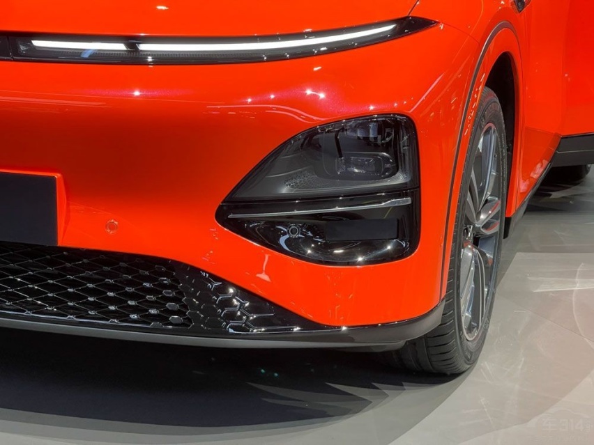 小鹏G6，对比特斯拉Model Y有胜算吗？