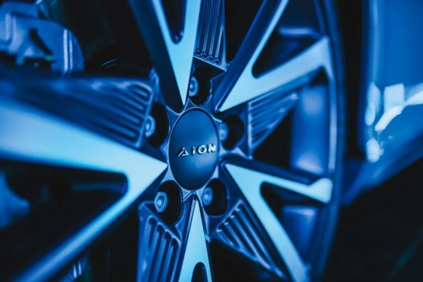 AION S Plus：与新势力搏杀，从网约车回归私家车开始