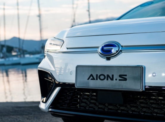 北汽新能源EU5和广汽新能源Aion S哪个好？怎么选