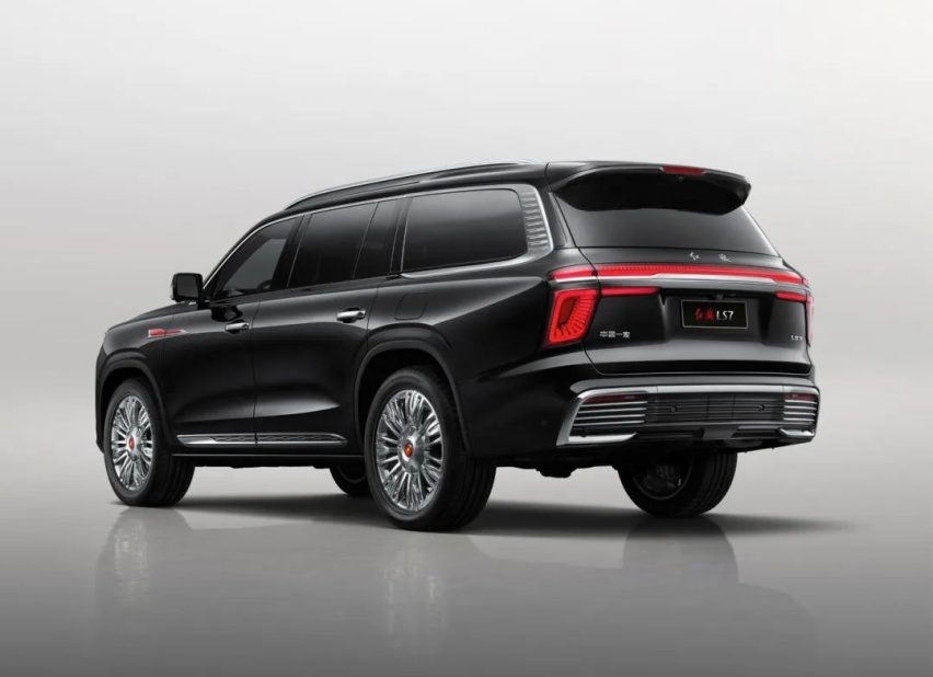 红旗LS7官图发布 4.0T+V8 车长接近5.7米比劳斯莱斯大