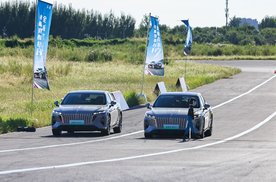 16.88万杀入C级混动！红旗H7打破套路，把测试场搬上上市舞台