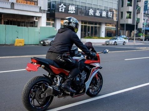 入门四缸车，本田CBR650F一年来养车体验