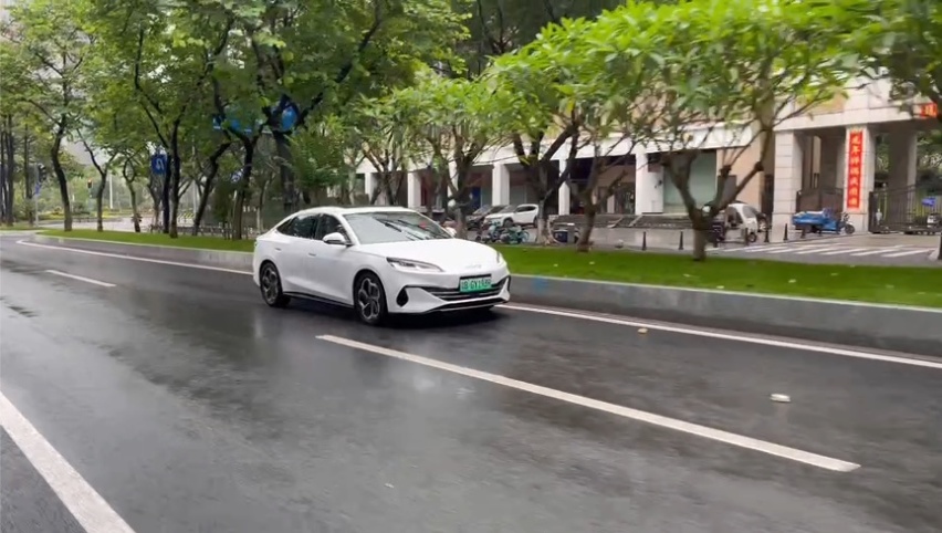 2.28L/100km的亏电油耗从何而来？海豹06 DM-i抢先测，有