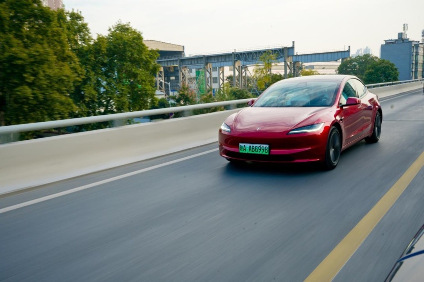 增配增续航 降噪降能耗 特斯拉Model3焕新版试过才知道