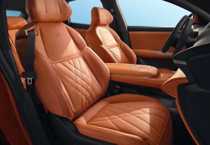 剑指Model Y？长安深蓝S7亮相