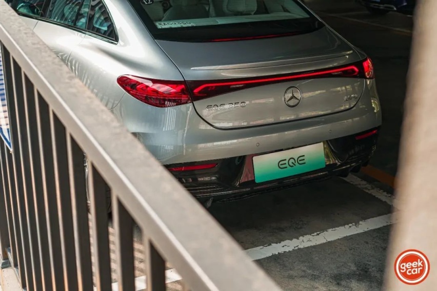 试驾全新EQE：做细分市场中「无法替代」的角色