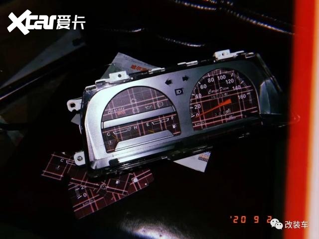 最早国产的JDM车型之一，这辆夏利曾经红遍大江南北