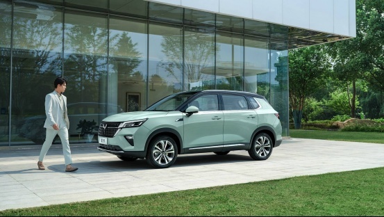 五菱星辰SUV，6.98万元起，它不香吗？