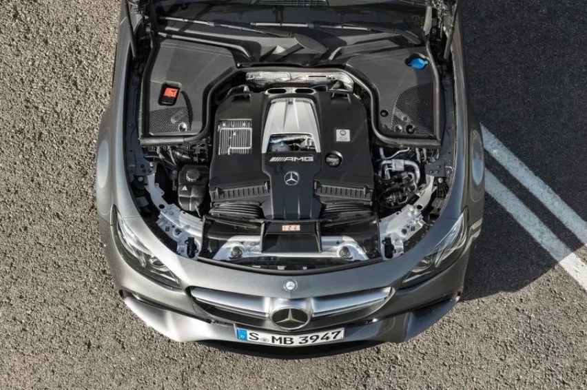 156.08万的奔驰AMG E63S上市：买它你是疯了吗？对