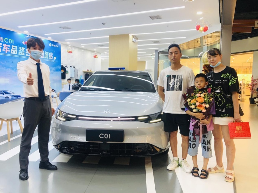 “零跑你的人生”零跑C01新车品鉴会佰港城站