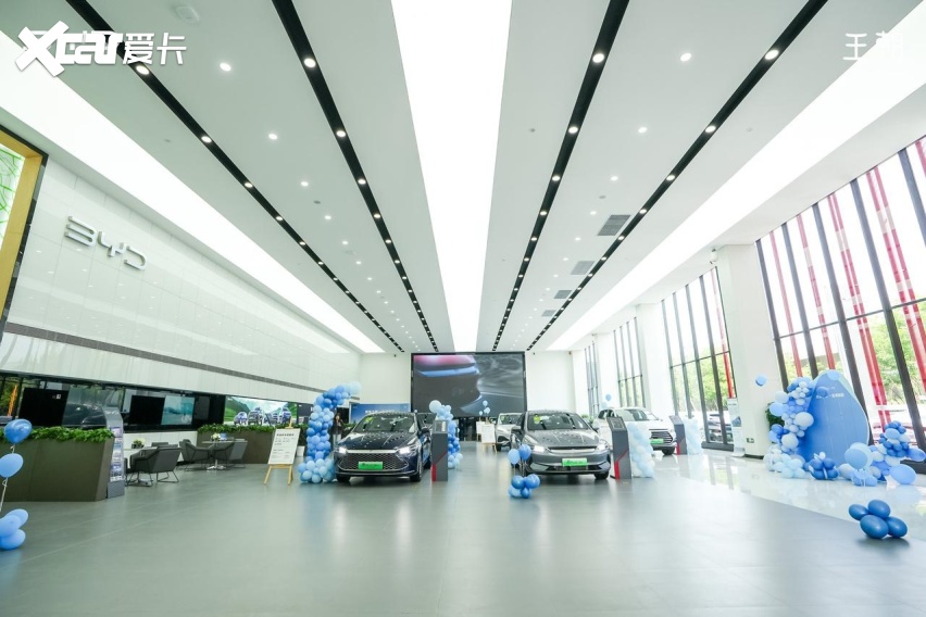 实探天津比亚迪王朝4s店 细节服务感人 音乐香氛都是特别定制款