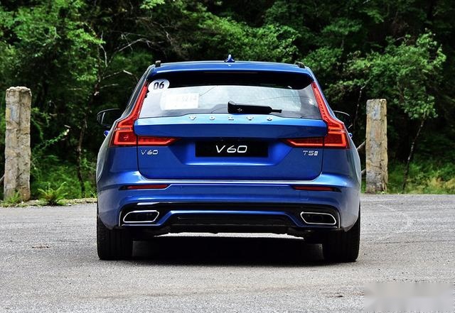 沃尔沃进口旅行车，直降6万标配2.0T+8AT，比宝马3系更有品味