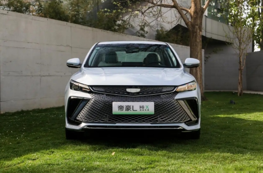 帝豪L 雷神Hi·P：满油续航1300km，能不能称之为混动魔王