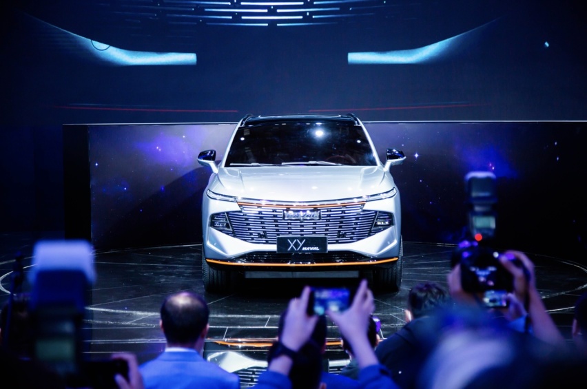 上海车展新星汇聚，HAVAL XY超时空锋锐美学绽放耀眼光芒