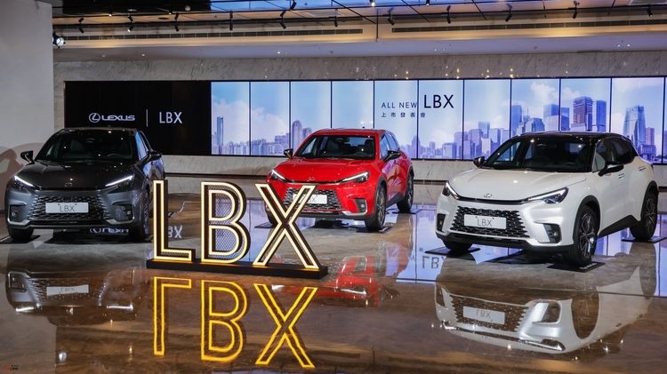 雷克萨斯LBX全新轻休旅行车上市、低门槛129.9万新台币起！