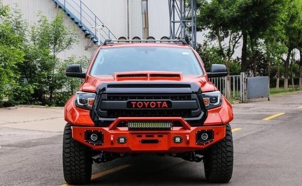 V8+6AT爆386马力，丰田坦途新款来了！一车在手，SUV