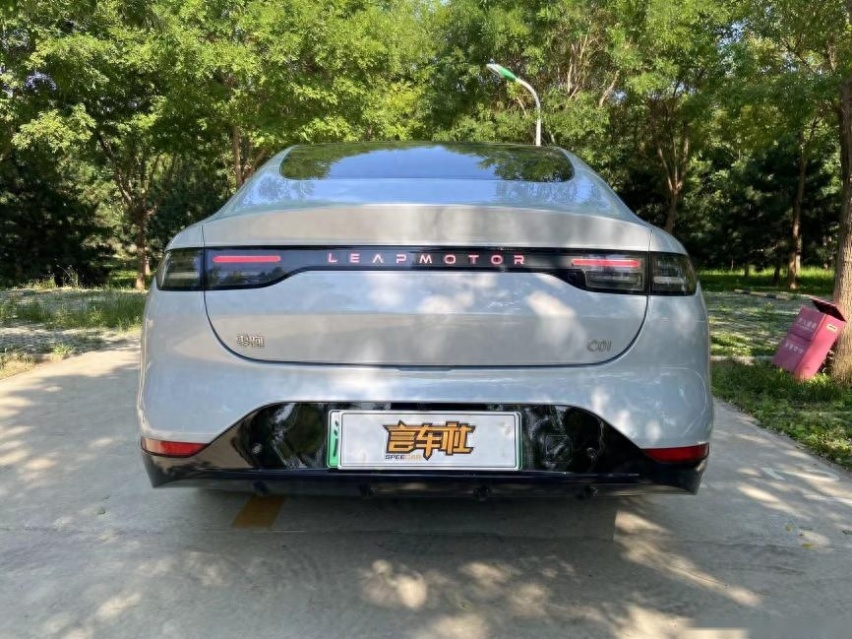 15万的C级车能给你什么?体验零跑C01