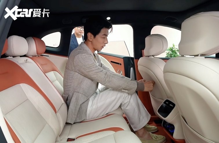 【E汽车】阿维塔 07L内饰首发开箱