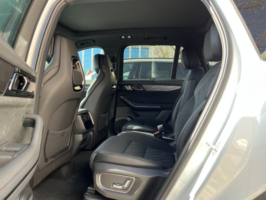 卖40万的国产SUV 领克09产品力能行吗？