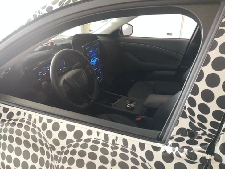 国产福特Mustang Mach-E谍照曝光 上海车展亮相