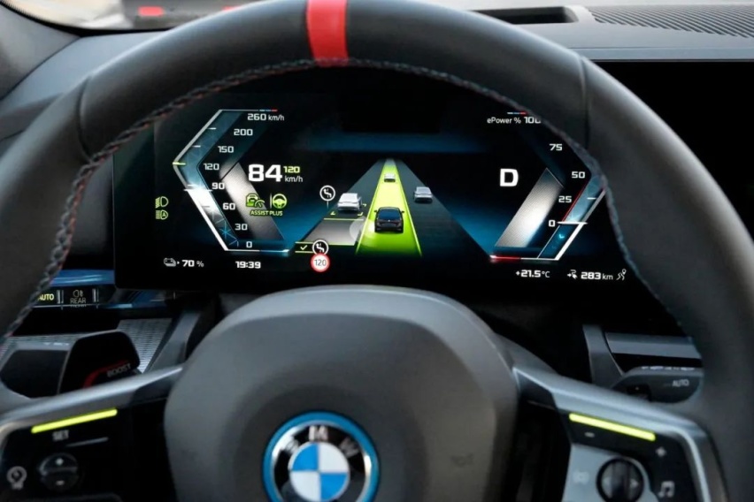 快得离谱！全球首试宝马i5 M60 xDrive，明年引进国内！