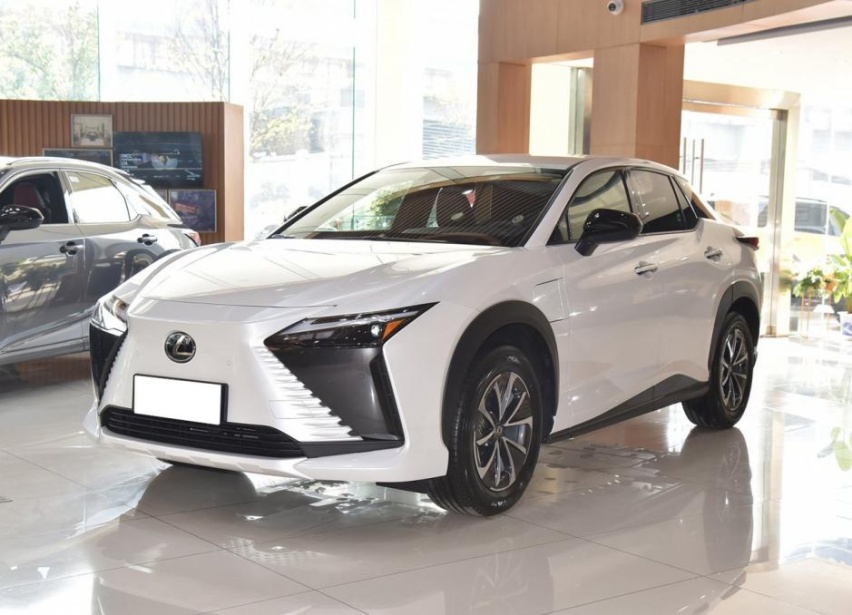 换壳的丰田SUV，雷克萨斯RZ 300e价格并不便宜