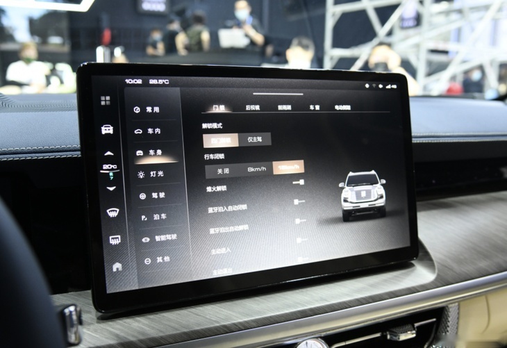2021成都车展：WEY品牌坦克500正式发布 定位豪华越野SUV