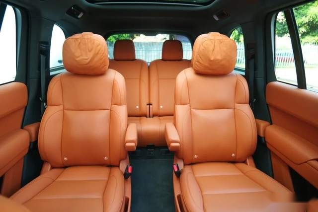 500万以内最好的家用SUV，家里领导坐了3天说：这车适合跑长途
