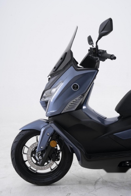 VOGE无极机车SR150GT H——国内首款可量产48V混动踏板