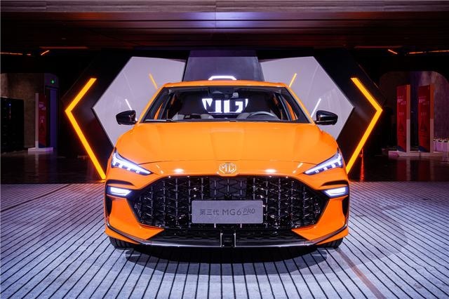 零百加速比苏神快2秒，第三代MG6 PRO售10.38万起