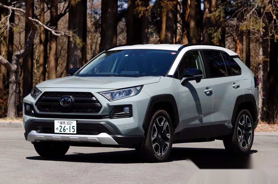 外媒评价说买到就赚到 丰田新一代RAV4全方位试驾体验