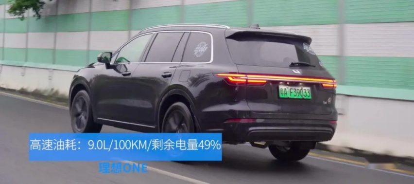 中高端SUV王者对决 这大牌车4秒级破百还能做到超低油耗！