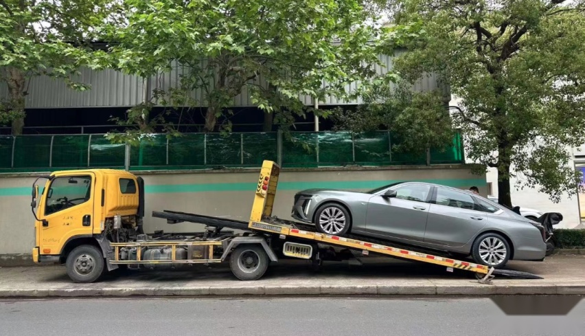 全新家族设计，颜值不输锐歌。凯迪拉克全新CT6街头曝光！