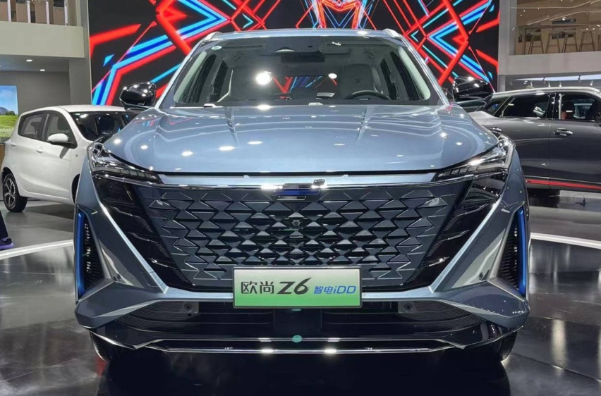“最敢冲”的豪华SUV！25万实力仅卖13万，比途观L大一圈