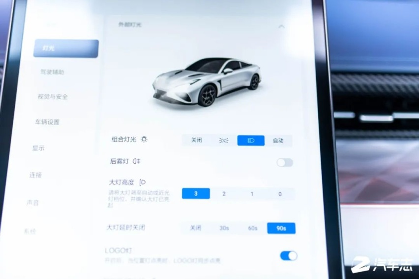 不到20万就有两门跑车，哪吒GT能圆你的跑车梦吗？