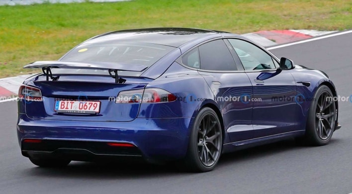 特斯拉Model S Plaid+谍照来袭，809kW最大功率，运动套