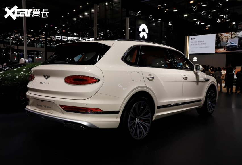 宾利添越长轴距雅度版亮相粤港澳车展,超豪华suv有多惊艳?