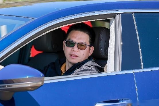 不止是轿跑的美，在厦门试完全新奥迪A7L对旗舰有了新定义