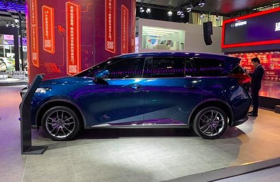 海马7X能否承当救世主角色，“海马·莎拉迪”全新MPV