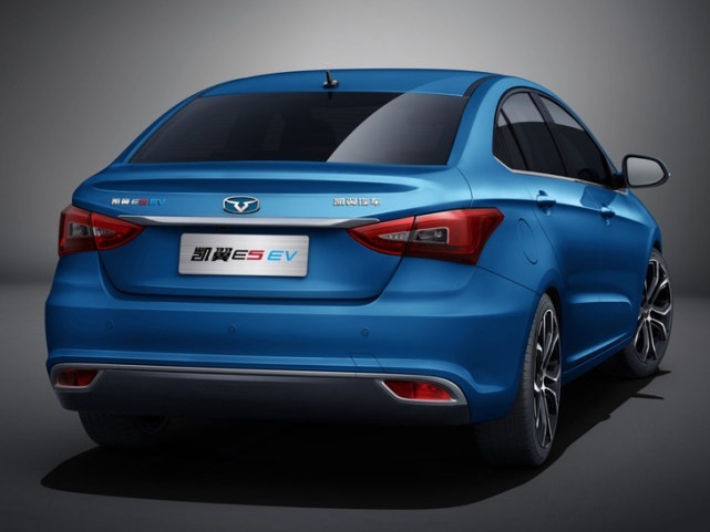 凯翼E5 EV新增车型，补贴后售13.68万元
