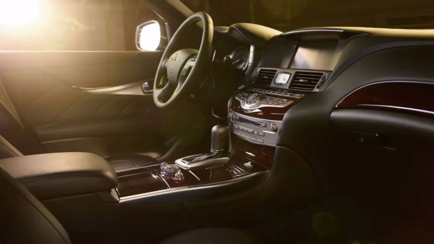 35万落地豪华后驱中大型车，Q70L、CT6、H7如何选？