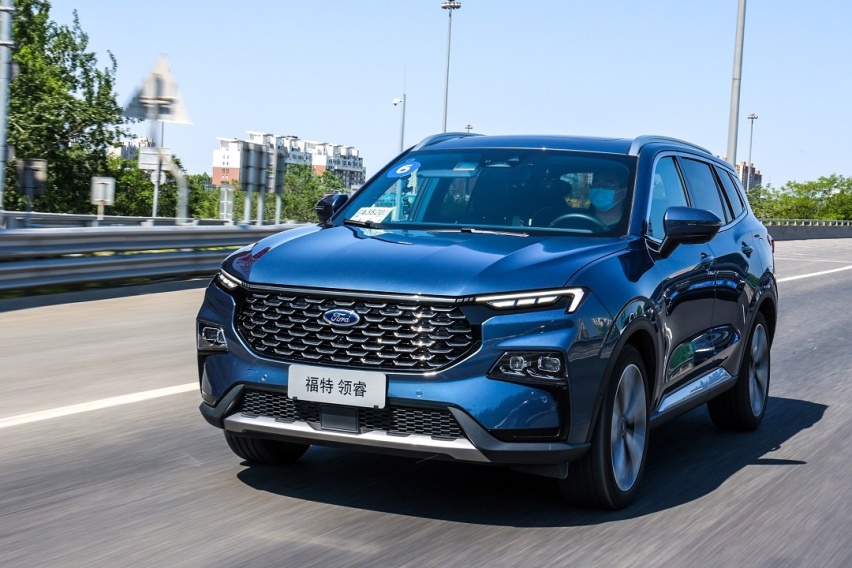 实测油耗4.3L/100km堪比混动车 江铃福特领睿最卷合资中型SUV