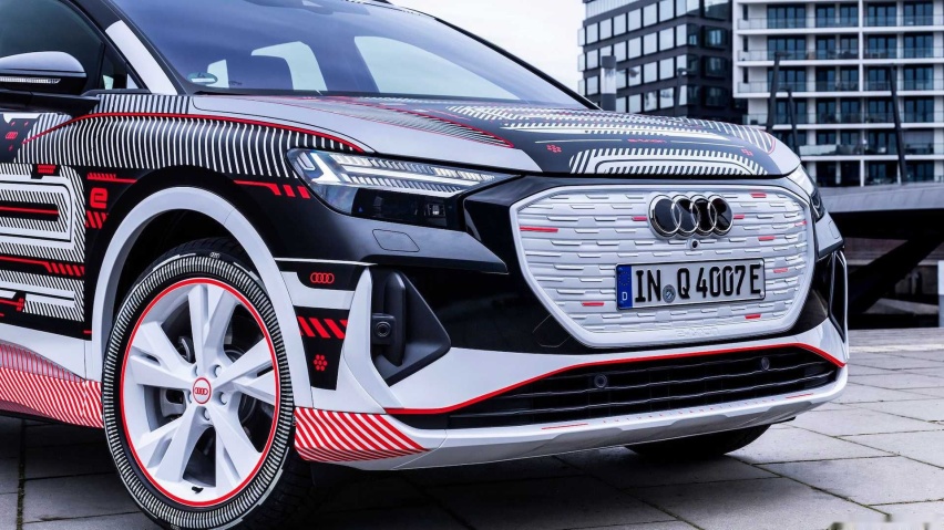 audi-q4-e-tron-prototype-exterior (2).jpg