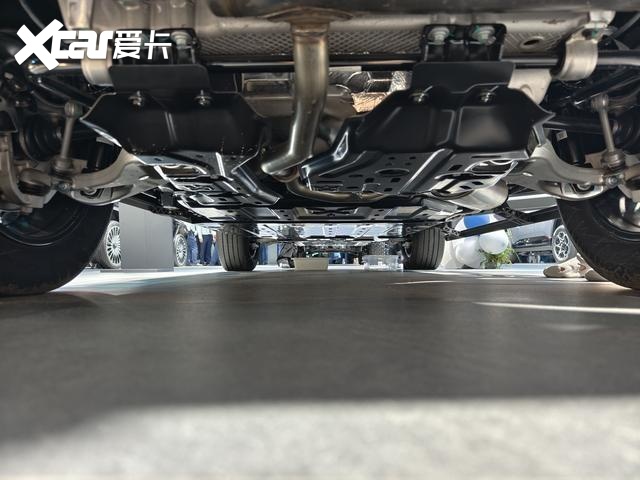 标配50.4度宁德时代骁遥电池 猛士M817 Max+上市