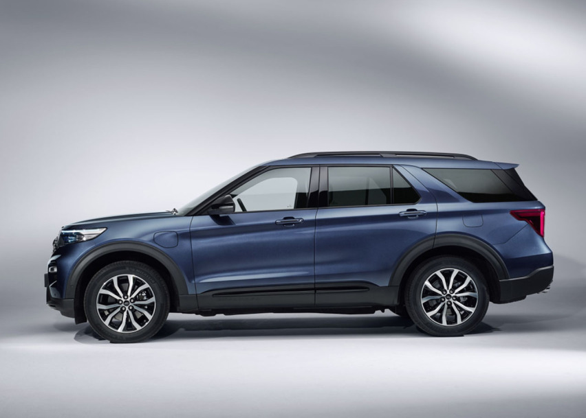 福特给探险者加装PHEV，但燃油动力并未减弱，依然是3.0T