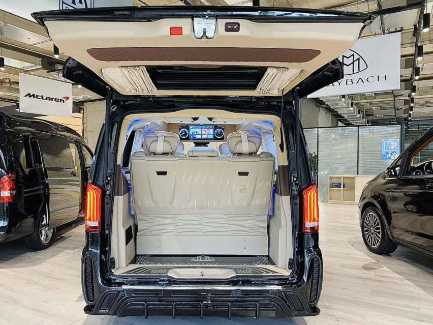 奔驰迈巴赫VS680高顶商务车