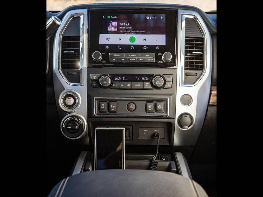 Nissan-Titan-2020-1600-58.jpg