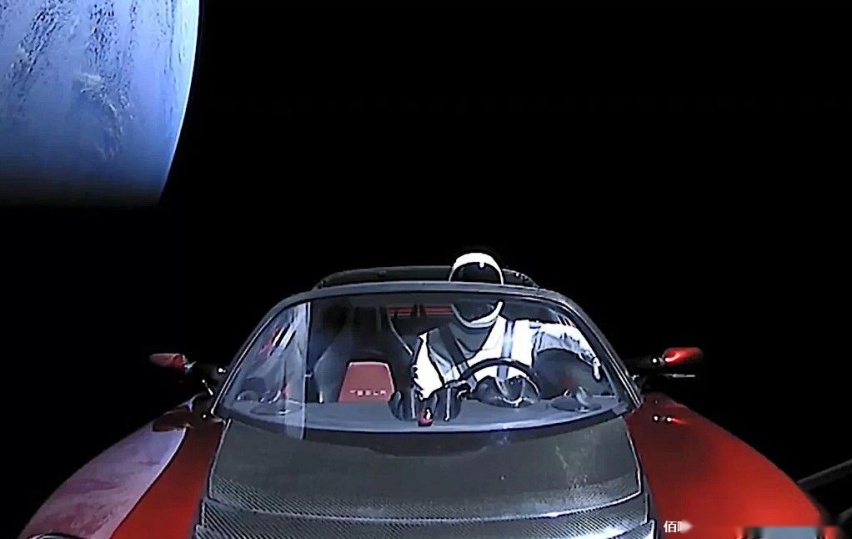 tesla-roadster-and-starman-make-first-close-approach-with-mars_2.jpg