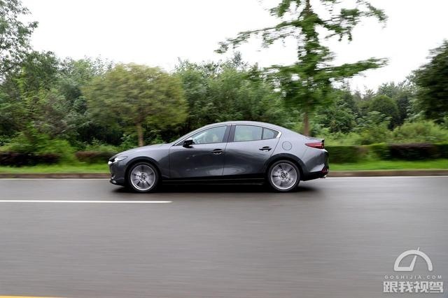 理工男的极致浪漫 全新次世代MAZDA3昂克赛拉抢先试驾